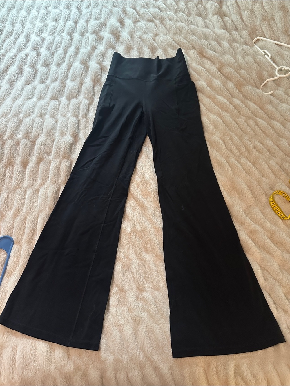 Athleta Salutation Stash Flare Pant High-Waist Black Flared Yoga Pants Small